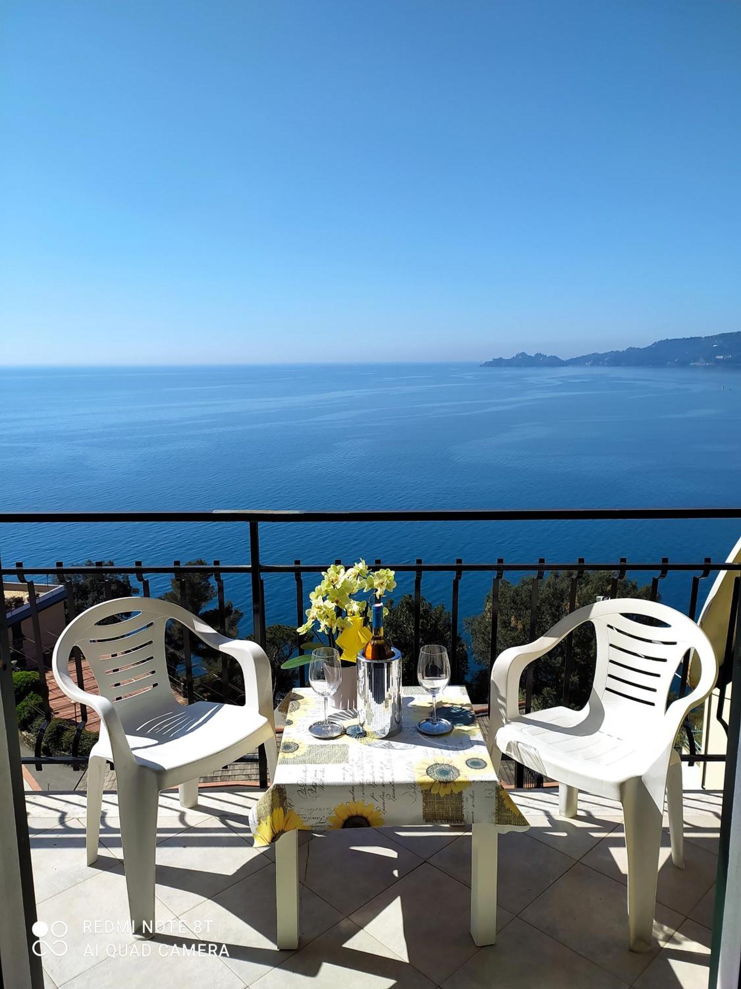 דירות זואליי Davanti Al Mare E A Portofino - In Front Of The Sea And Portofino מראה חיצוני תמונה
